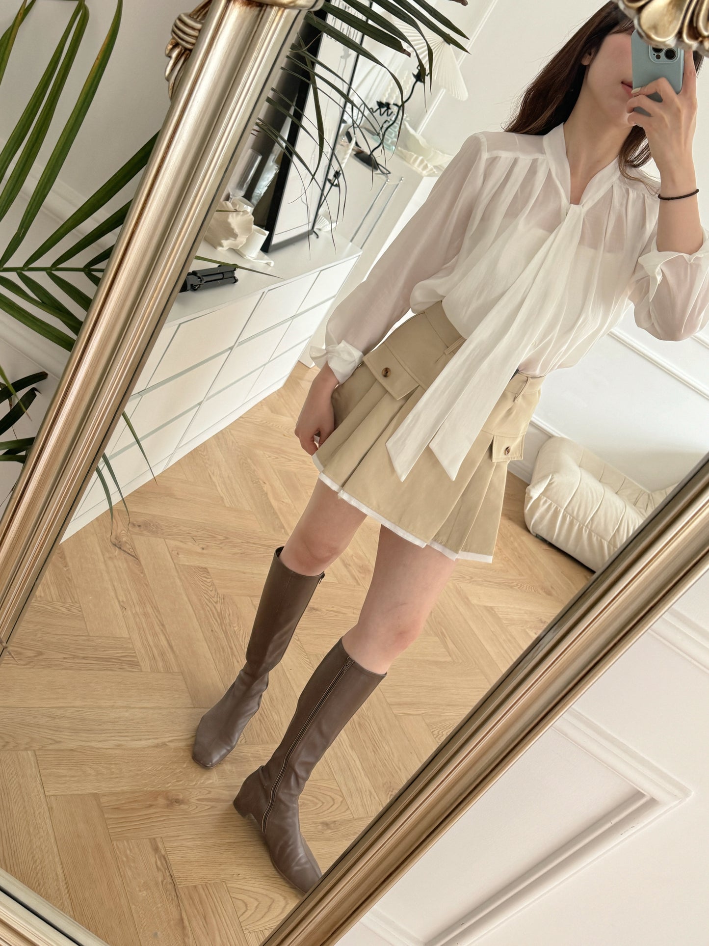 Skirt with belt