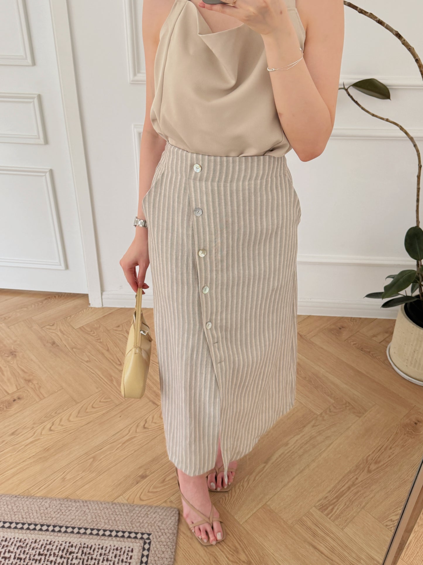 Striple split skirt