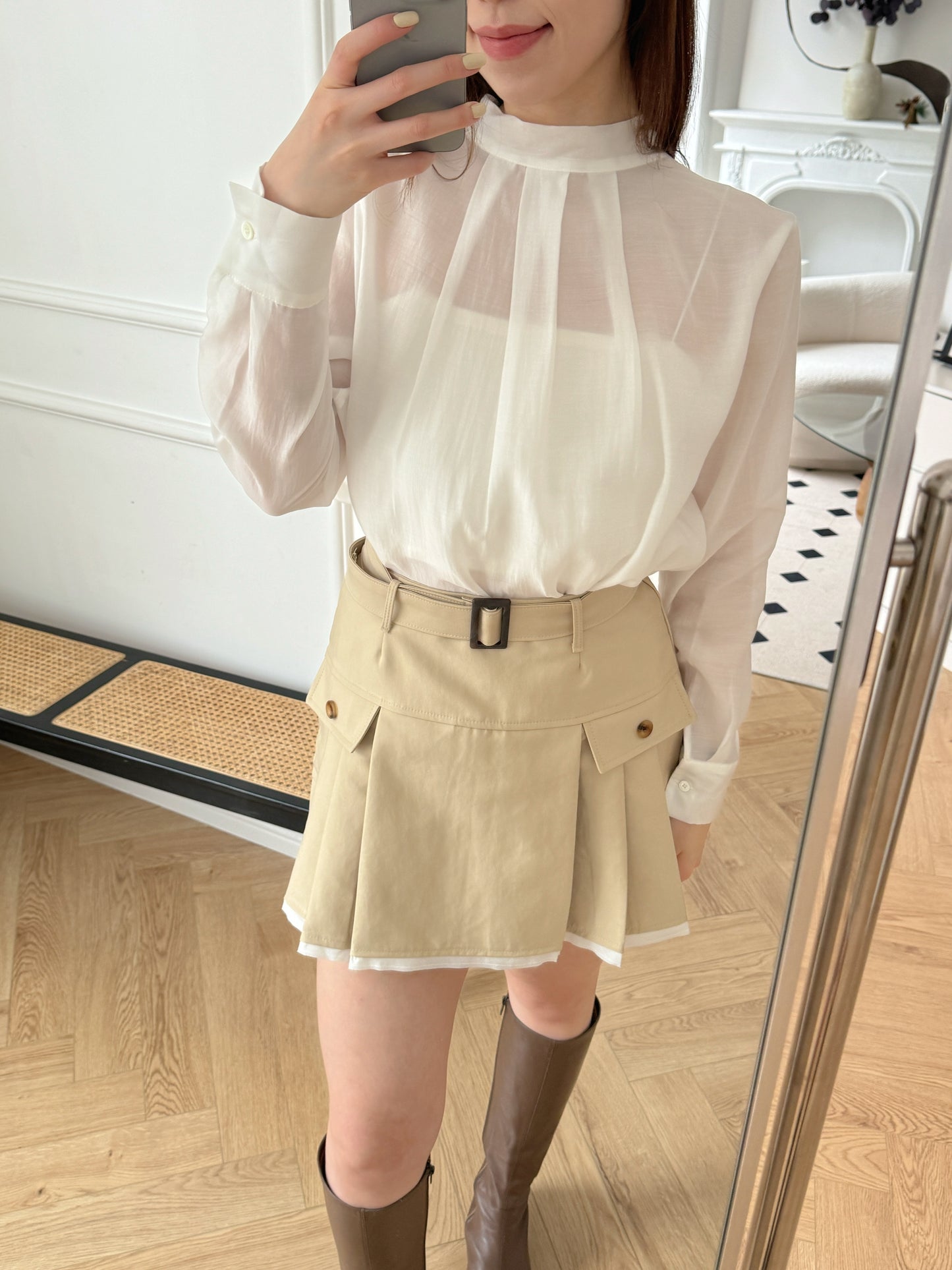 Skirt with belt