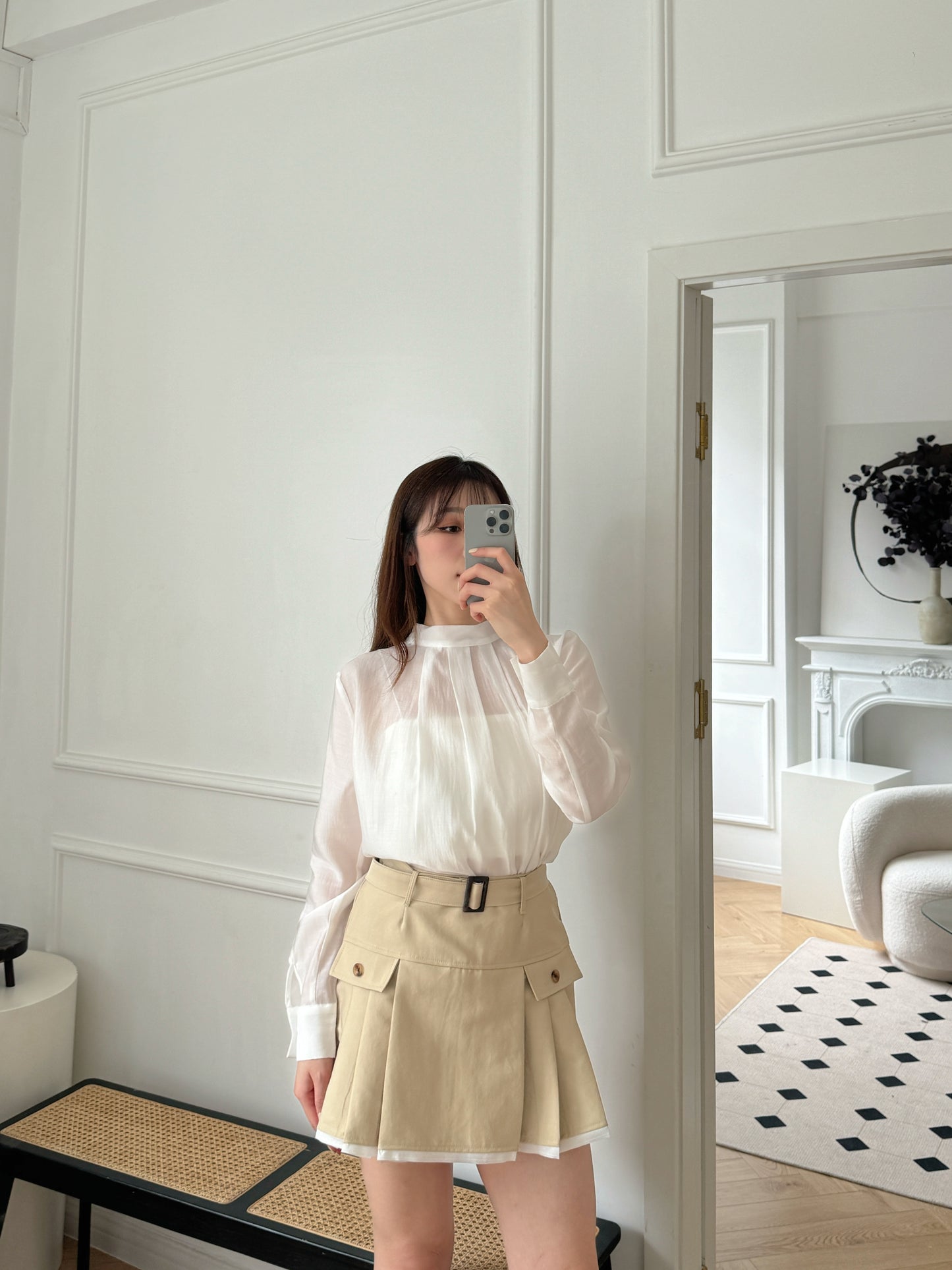 Skirt with belt