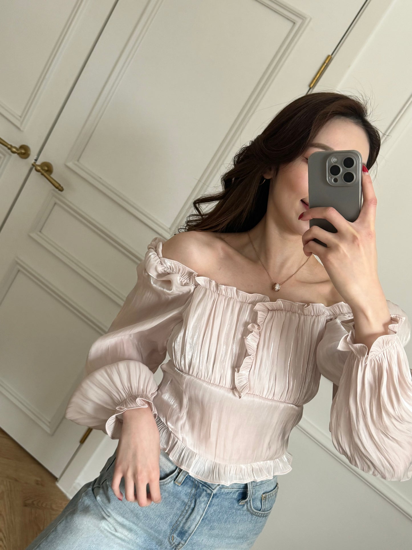 Shiny Ruffle Off-shoulder Top