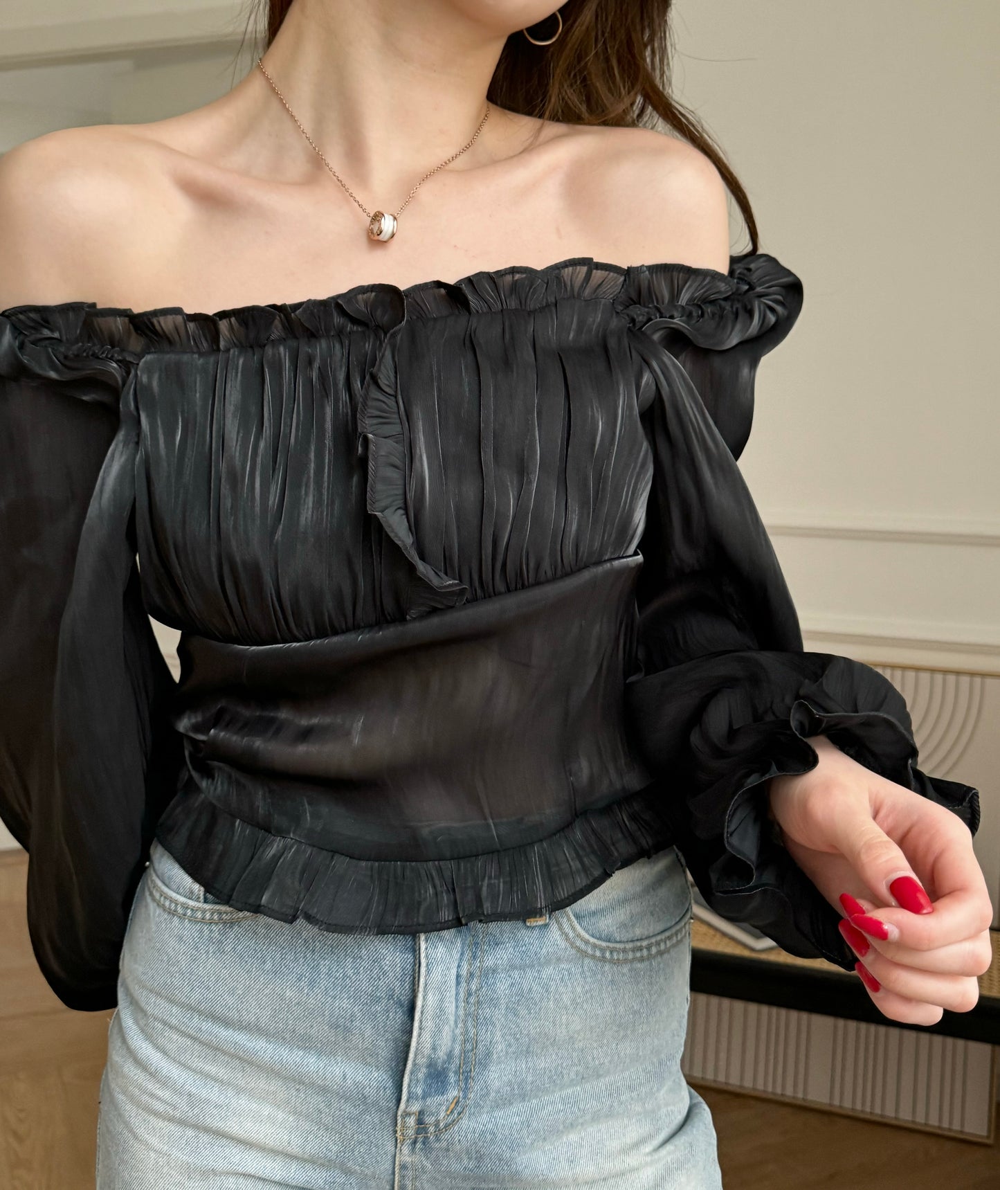 Shiny Ruffle Off-shoulder Top