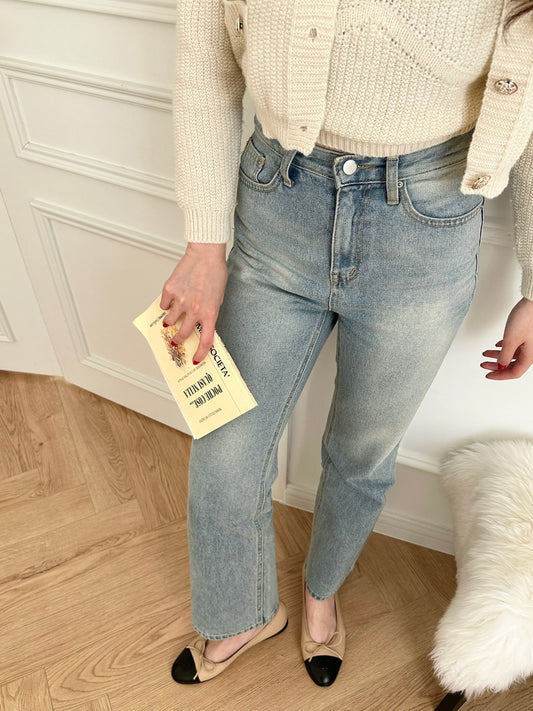 Flared High-waist Mom Jeans(highly recommended)