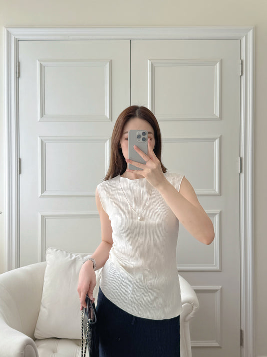 Classy Simple Top