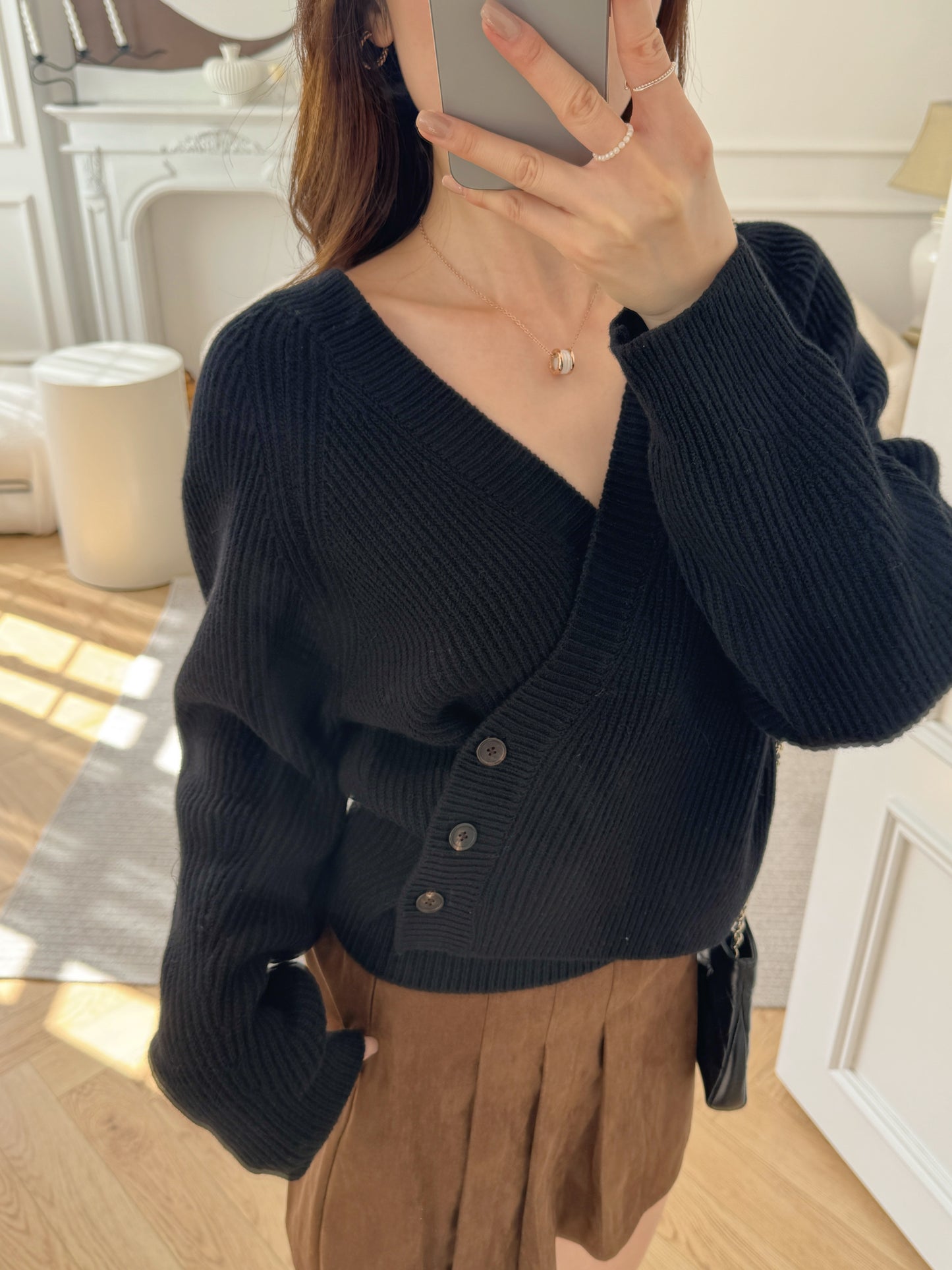 Wool blend V line Sweater